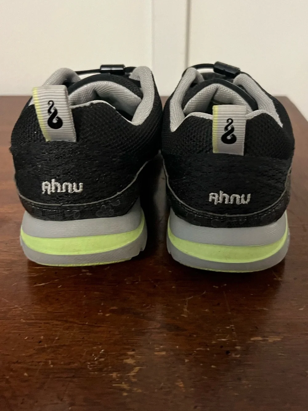 Ahnu Brooks Black Mesh Sneakers with Gray & Lime Highlights size 8.5
